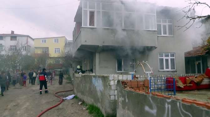 Kocasına Kızıp Evi Yaktı