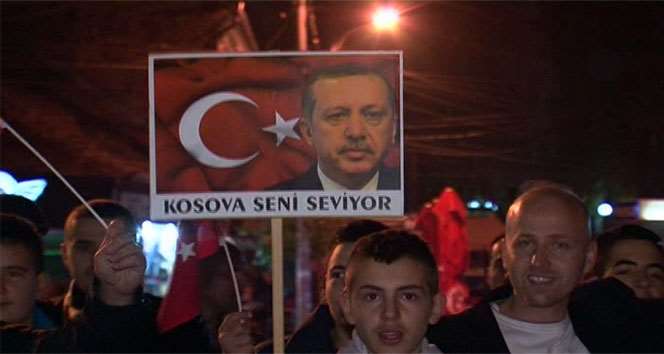 Kosova Ak Parti’nin Başarısını Kutladı