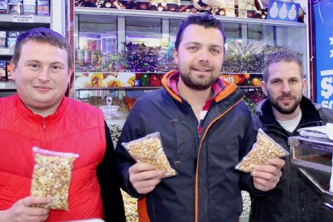 Kuruyemiş Paketlerinde Altın Sürprizi