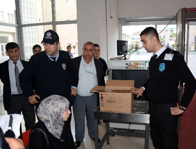 Kutunun İçine Bakanlar Şok Oldu