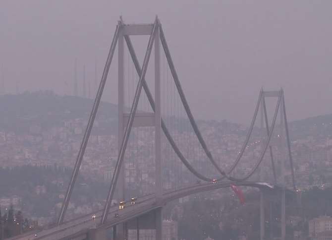 Maraton Nedeniyle Boğaziçi Köprüsü Trafiğe Kapatıldı