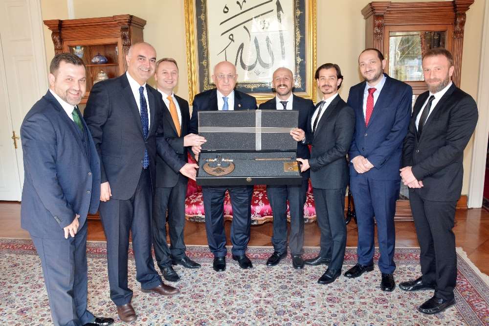 Meclis Başkanı Faziletliler Kulübü Heyetini Kabul Etti