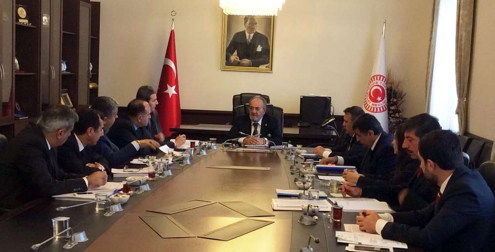 Meclis’e Bitkisel Çitli Güvenlik Duvarı