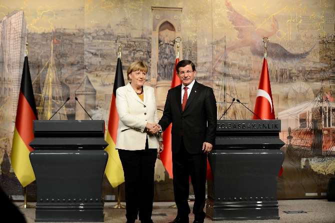 Merkel: Ciddi Bir İnsan Akımı Sözkonusu