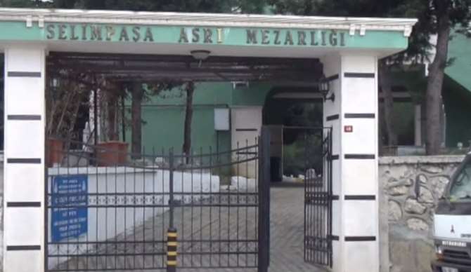 Mezarlıkta Bebek Cesedi Bulundu