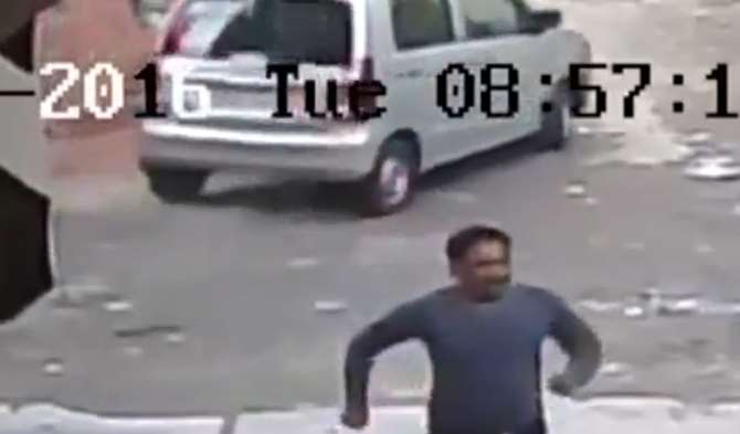 Minik Kız Bu Otomobilin Altından Sağ Çıktı