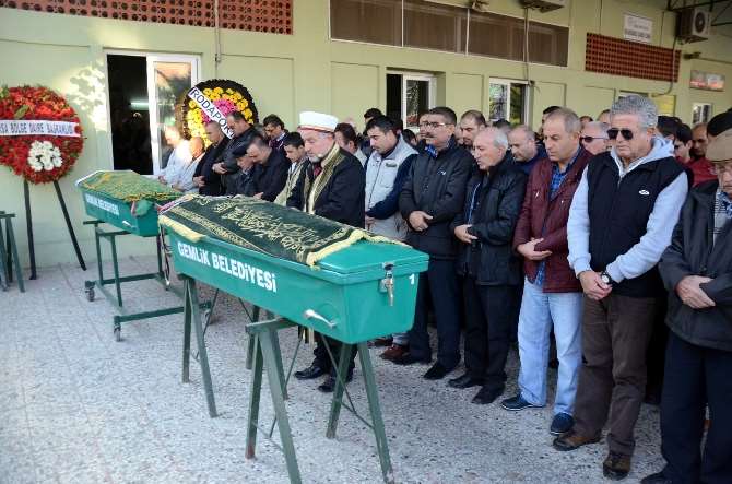 Mit Mensubu Ve Öldürdüğü Kızı Toprağa Verildi