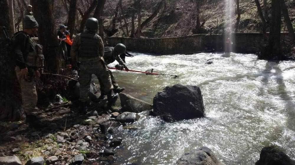 Muş’ta Terör Örgütüne Ait Silah Ve Mühimmat Bulundu