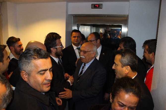 Nabi Hoca Chp’nin Kalesini Düşürdü