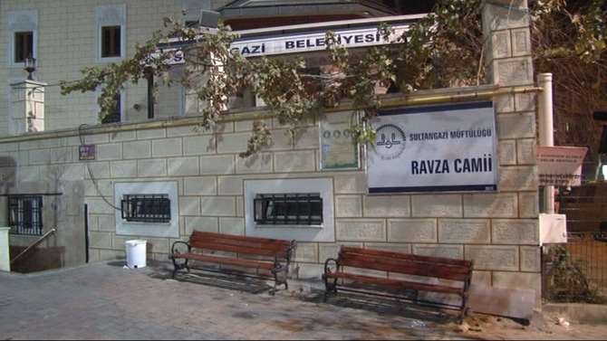 Namaz Kıldıran İmama Bıçaklı Saldırı