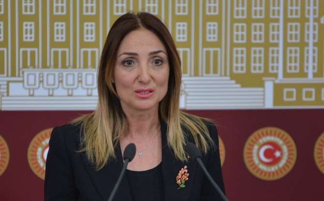 Nazlıaka: Yüreğim Yanıyor