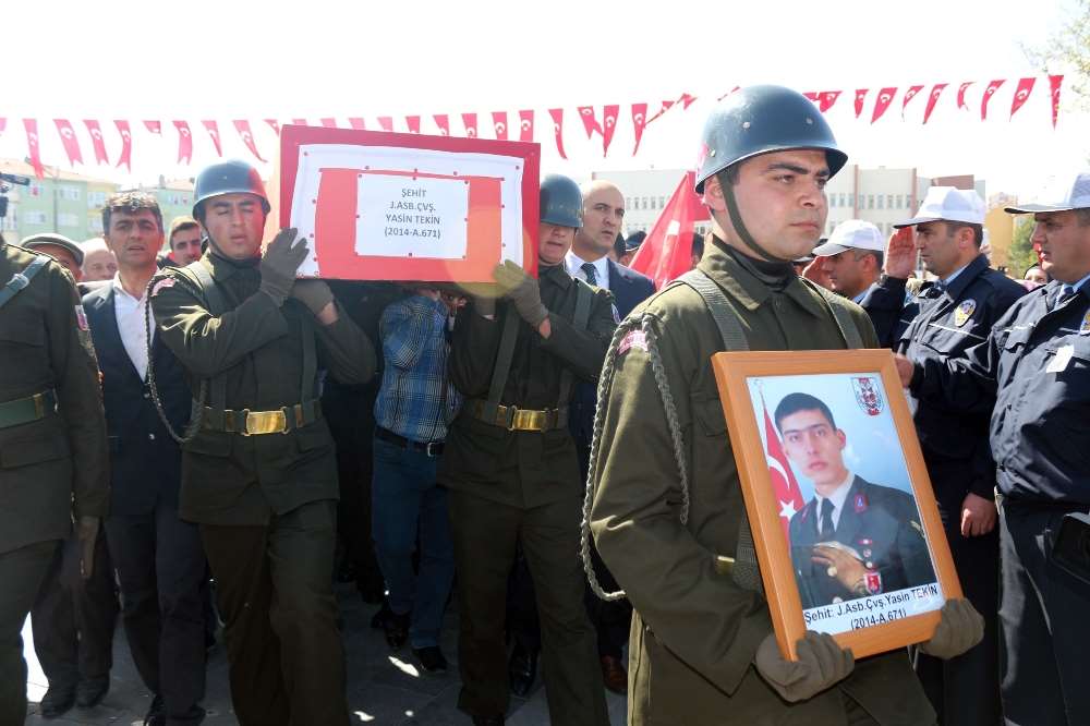 Niğde Şehidini Uğurladı