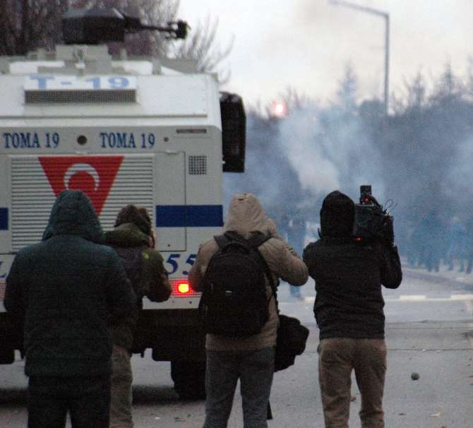 Odtü Karıştı: 2 Gözaltı