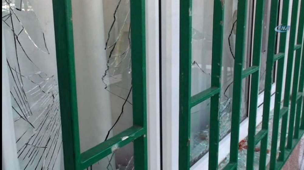 Öfkeli Vatandaşlar Beratcan’ın Ailesinin Evini Bastı