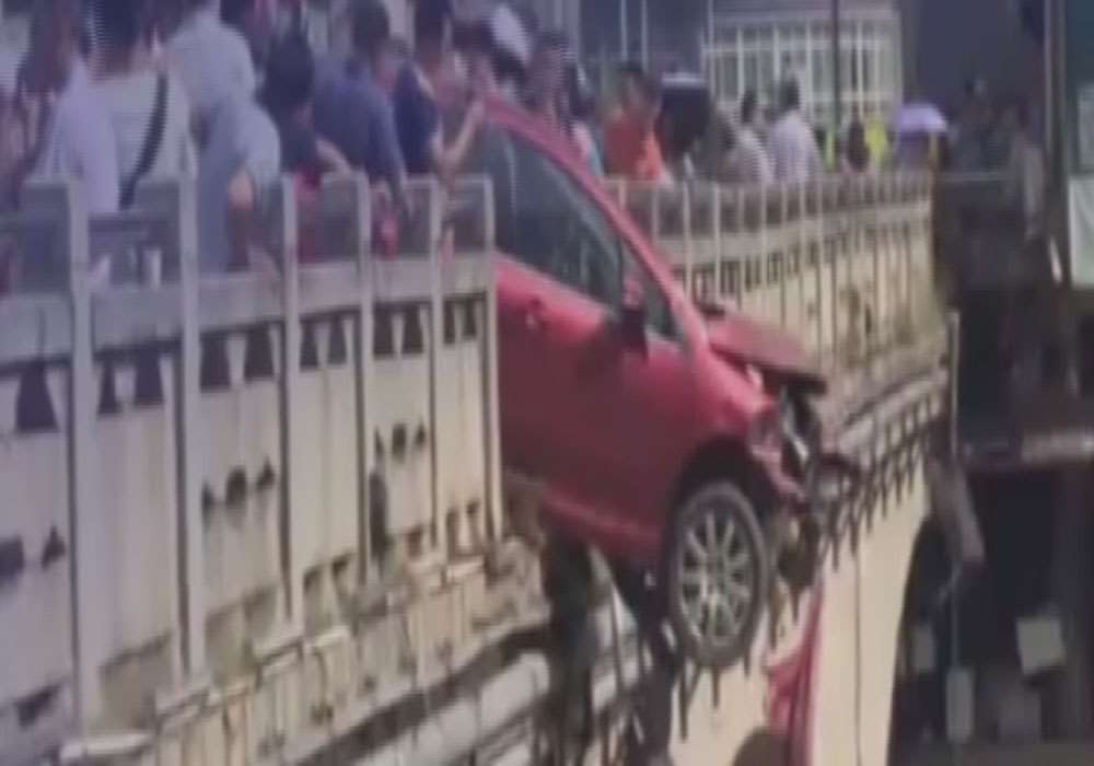 Ölümden Kıl Payı Kurtuldu