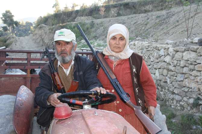 Onlar Da Silahlandı Her Şey Hayatta Kalabilmek İçin