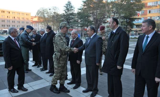 Orgeneral Akar Eskişehir’de