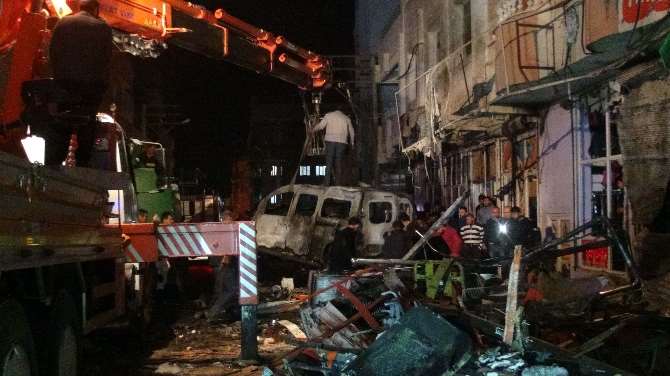 Ortalık Savaş Alanına Döndü: 1 Ölü, 26 Yaralı