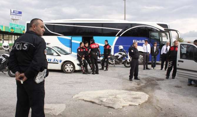 Otobüste ’canlı Bomba’ Paniği