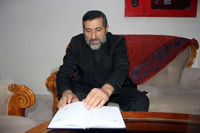 Papaz Bile Kiliseyi Bırakıp Kaçtı
