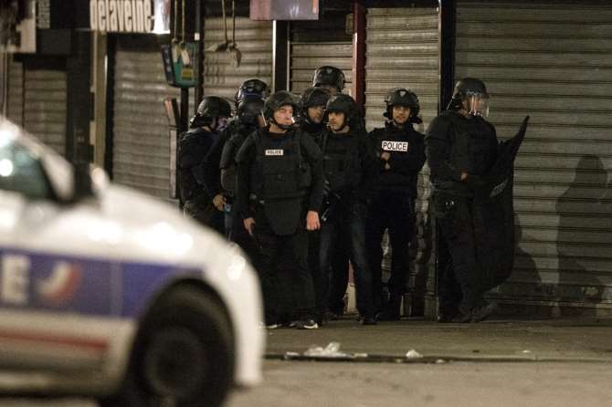 Paris’te 3 Terörist Öldürüldü: 5 De Gözaltı Var !