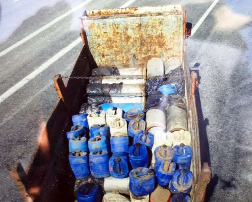Patlayıcı Dolu Kamyonet, Son Anda Durduruldu !