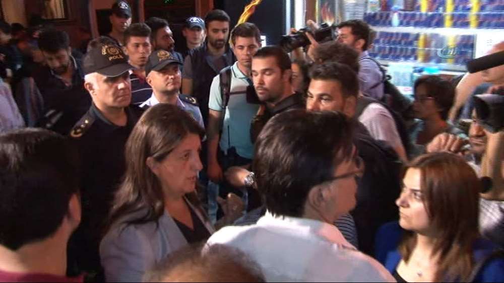 Pervin Buldan Da Oradaydı