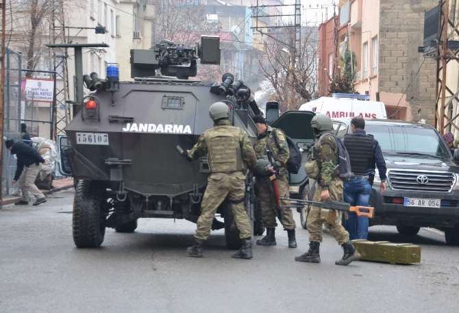 Pkk’nın Hücre Evlerine Operasyon: 2 Terörist Öldürüldü