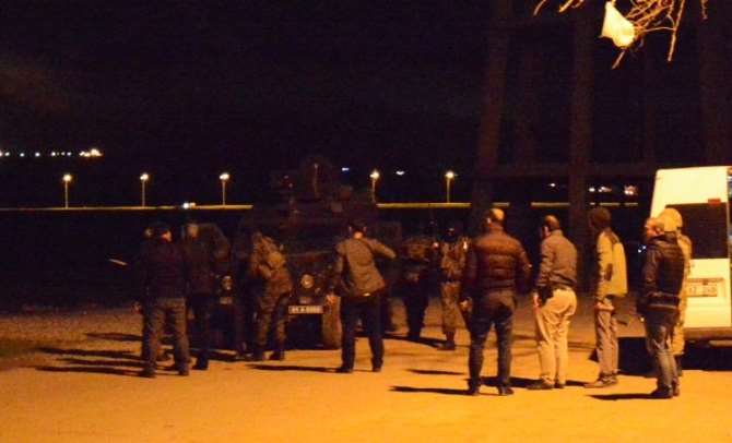 Polis Karakoluna Silahlı Saldırı