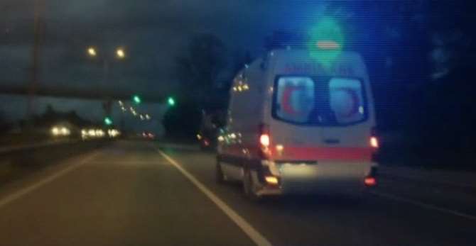 Polis Şüphelendiği Ambulansı Durdurunca...