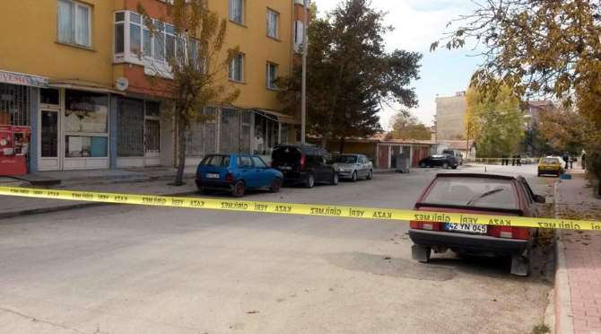 Polise Ait Araçta Bomba Paniği