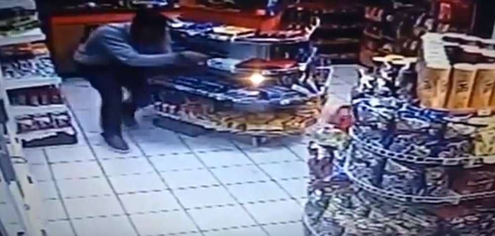 Polisi Gasp Etmeye Calışırken Canından Oldu