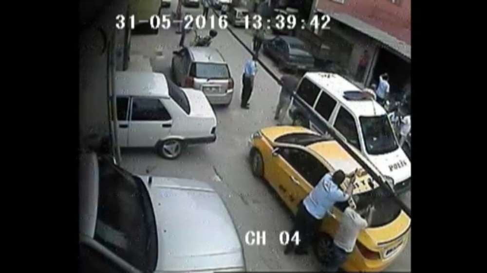 Polisle Çatıştı, Bacağından Vurularak Yakalandı