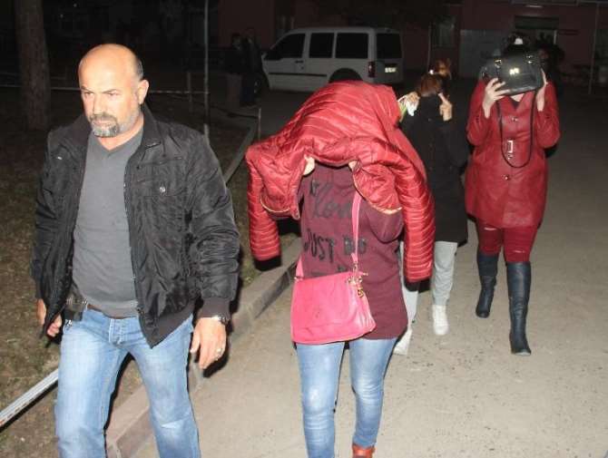 Rus Hayat Kadınına İlginç Şifre: Rus Uçağını Düşürmek İstiyorum