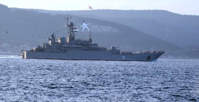 Rus Savaş Gemileri Boğazdan Geçti