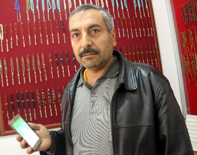 Rus Ve Daeş Tehdidi Altındaki Ailesi İçin Tedirgin