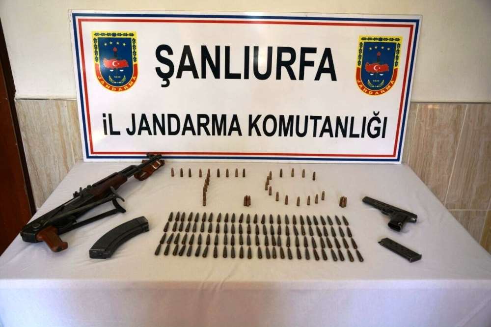 Şanlıurfa’da Çok Sayıda Silah Ve Mühimmat Ele Geçirildi