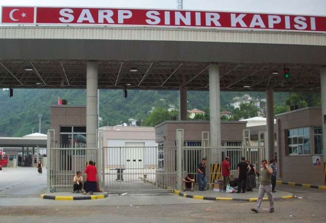 Sarp Sınır Kapısı Yıkılıp Yeniden İnşa Edilecek