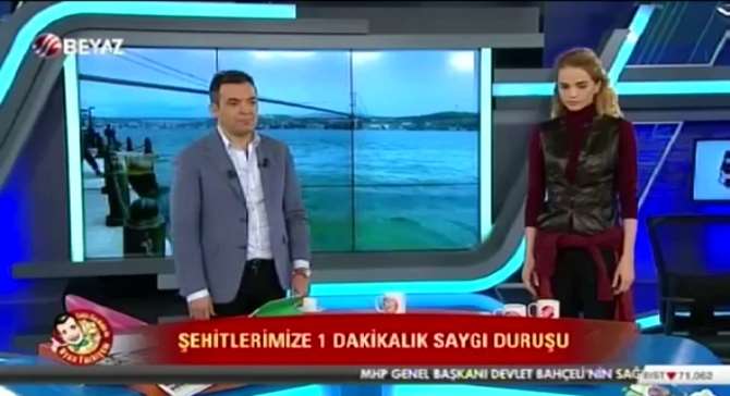 Saygı Duruşu İçin Abdeste Gerek Yok