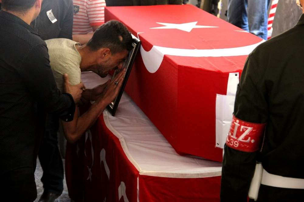 Şehide Gözü Yaşlı Veda
