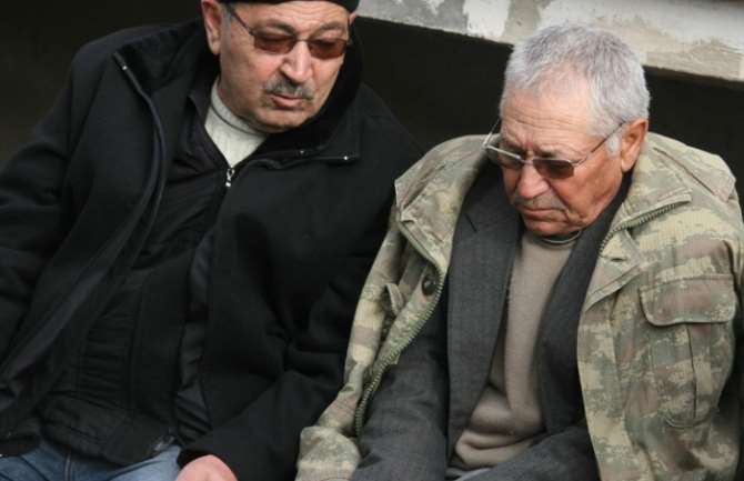 Şehit Babası Taziyeleri Böyle Kabul Etti