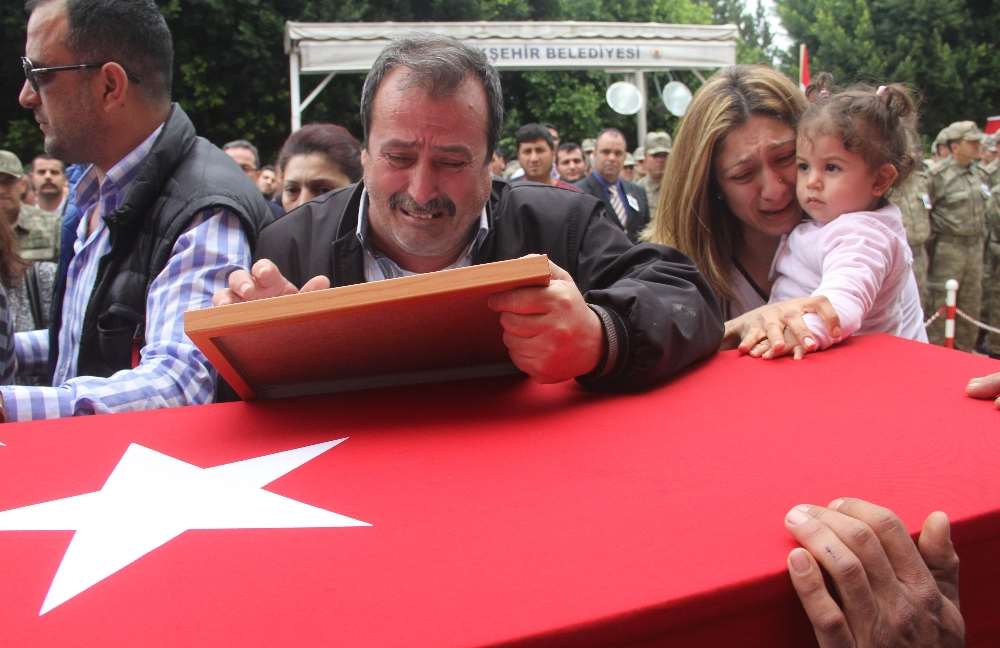 Şehit Babasını Böyle Uğurladı