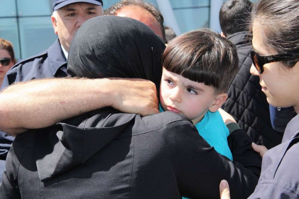 Şehit Babasının Ardından Böyle Baktı