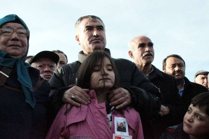 Şehit Kızı Dik Duruşuyla Meydan Okudu