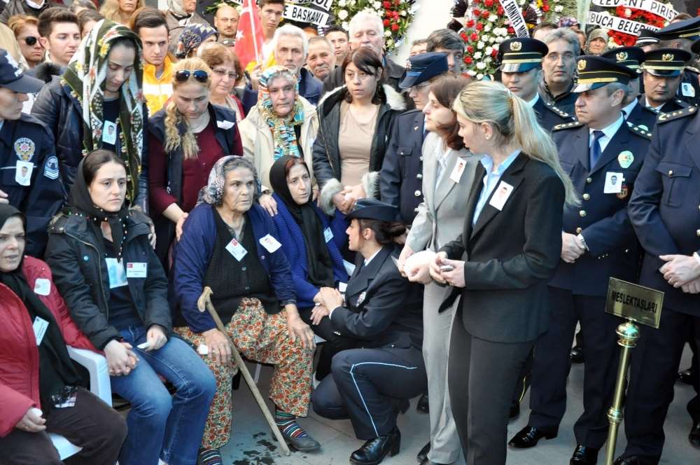 Şehit Oğlunun Acısına 4 Gün Dayanabildi !