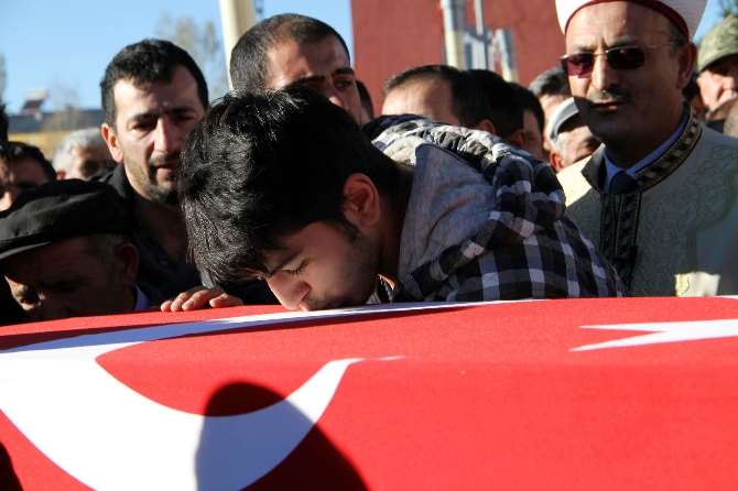 Senin Berene Kurban Caner