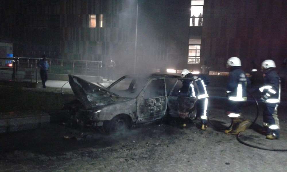 Seyir Halindeyken Alev Alev Yangın