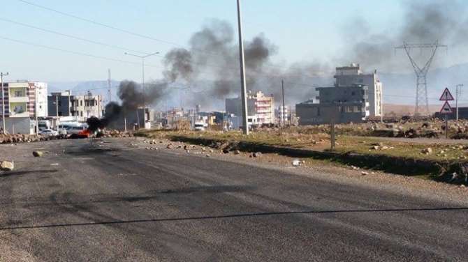 Şırnak’ta Yol Kapatan Gruba Müdahale