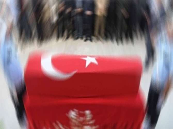 Sivil Araca Saldırı: 2 Şehit, 2 Yaralı