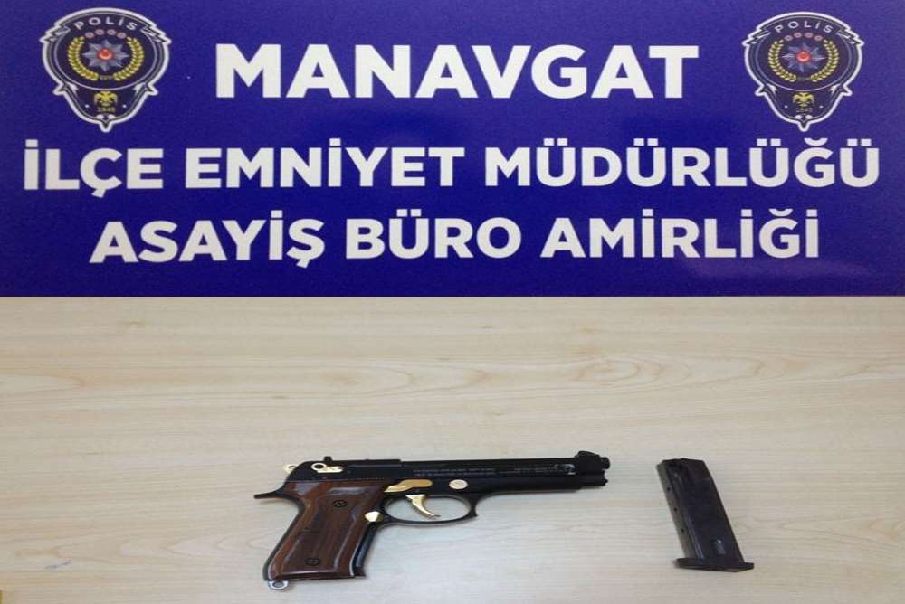 Sosyal Medyadan Tabanca Satmak İsteyen Şahsa Gözaltı